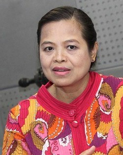 อรุณี นันทิวาส ให้เสียงโดโลเรส อัมบริดจ์