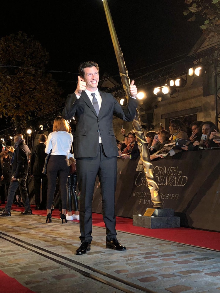 Callum Turner รับบท ธีซีอุส สคามันเดอร์